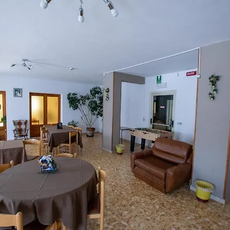 Hotel Casa Per Ferie Beatorosaz 2*