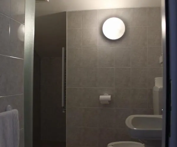 Hotel Casa Per Ferie Beatorosaz 2*